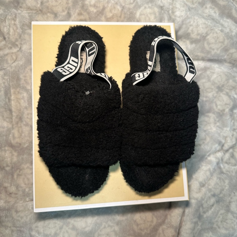 Ugg fur slides